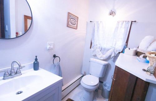 Swiftwater House | Rustic Retreat Fireplace, Casino, Camelback Close to everything!