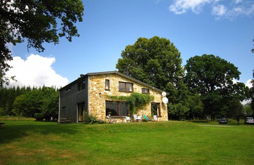 Bellevaux House | Rustic Retreat in Houvegné