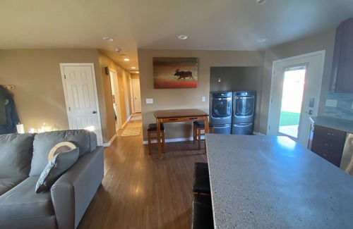 Abbott Loop House | Rustic retreat with modern conveniences and great view