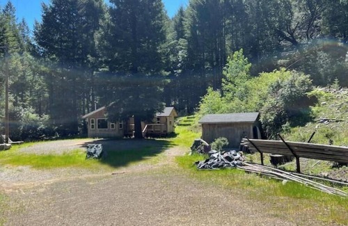 Shelter Cove House | Rustic River Retreat: 2br
