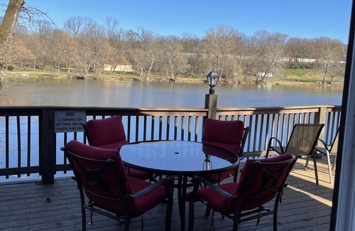 Elkton Cabin | Rustic Riverfront Getaway Directly On The River! You can't get any closer!