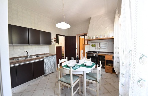 San Giovanni di Sinis House | Rustic Seaside House with Garden for Families in San Giovanni di Sinis