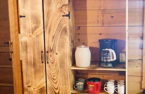 Muscoda Cabin | Rustic, small and primitive cabin - Riverview Cabin, LLC