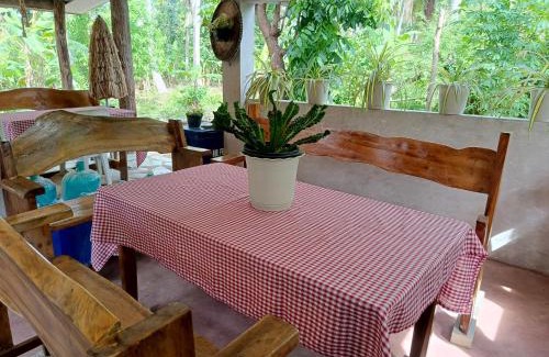 Patar House | Rustic Stone House with Beach Access