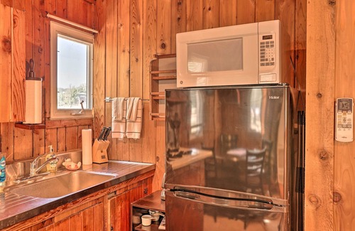 Suttons Bay Cottage | Rustic Suttons Bay Cottage: Shared Dock & Fire Pit