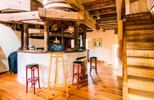 Bourgueil House | Rustic traditional cottage with historical charm