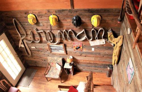 Marble Falls House | Rustic Two-Bedroom Cabin Rental on Hamilton Creek in Texas Hill Country