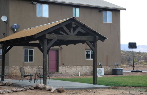 Tonto Basin House | Rustic vacation cabin