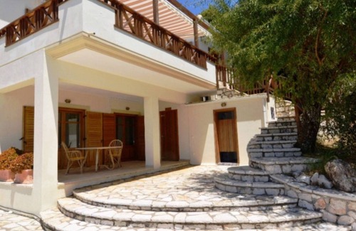 Vournikas Villa | Rustic Villa With Breathtaking Views of Sea & Valley