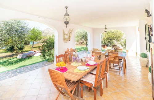 Cala Liberotto Villa | Rustic Villa with Wi-Fi, Air Conditioning and Beautiful Garden