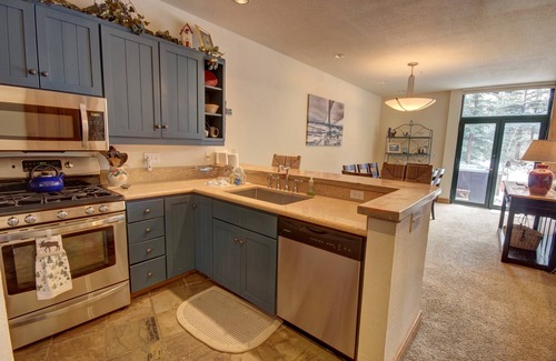 Keystone House | Rustic & Warm Townhome with a Private Hot Tub