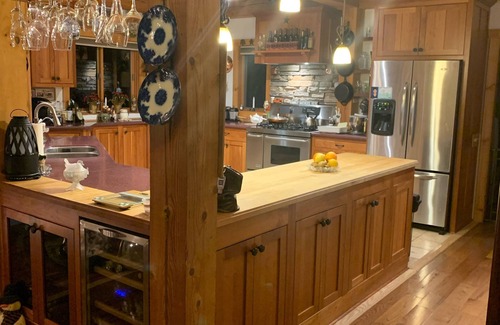 Cape Vincent House | RUSTIC yet ELEGANT! TALL TIMBERS LODGE in the Thousand Islands