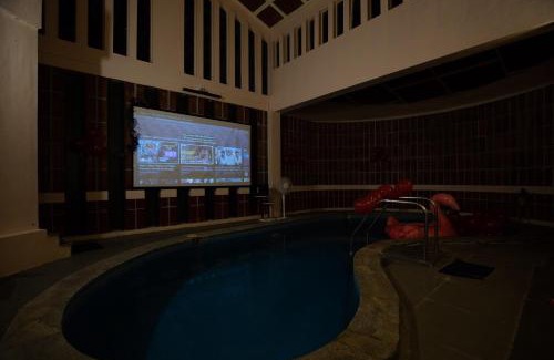 Denkanikota Villa | Rustica Villa By Secret Turtle 7BHK 2Pvt Pool Projector