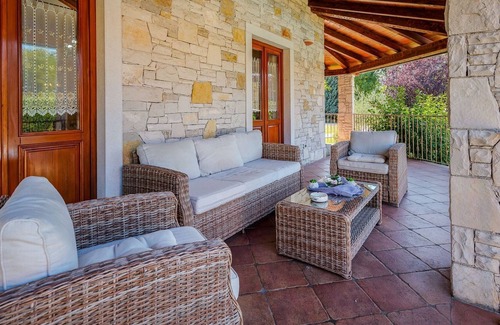 Sveta Nedelja Cabin | Rustically furnished villa with swimming pool and spacious yard near Labin