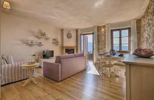 Oldesio Apartment | Rustico Melograno, Il Grano - Theater Home