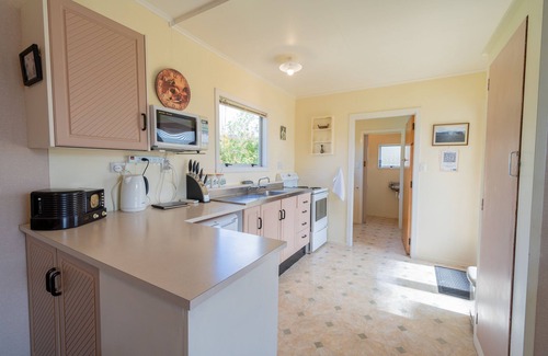Te Anau House | Rustlein Cottage - Te Anau Holiday Home