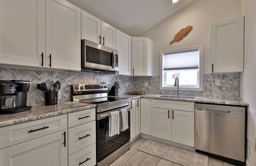 East Haven  Rutland County House | Rutland's Hidden Gem: 2 BR/1BA Renovated Home Close to Everything