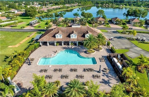 Biggar RV Rental | RV Lot for Rent in Luxury Motorcoach Resort - Lot 3