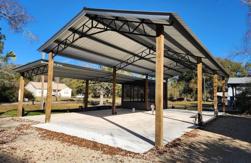 Wewahitchka RV Rental | RV Ready! Full Hookups. Enjoy Port St. Joe and the Beaches at this Private RV