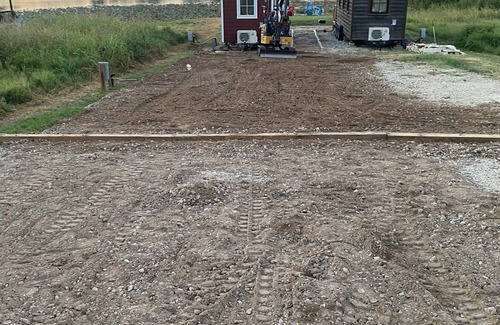Willis House | RV-Tiny Home lot for Rent <40’