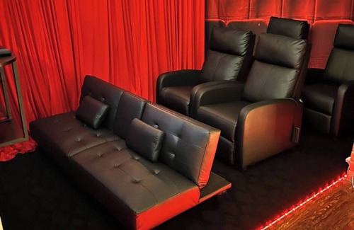 Downtown Richmond Apartment | RVA Casino Movie Theatre Arcade Loft Downtown Rva!