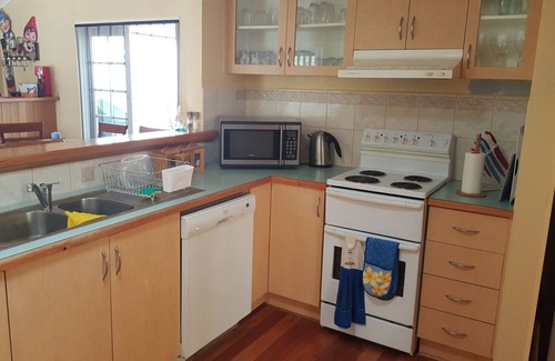 Cowes House | Ryans Resort Island Holiday House