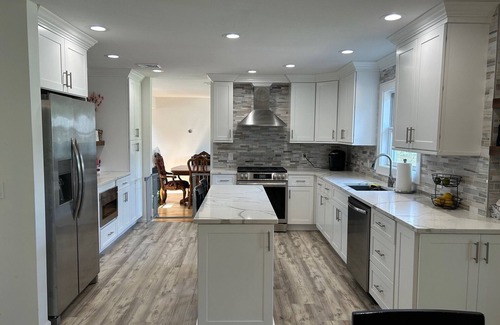 St. James House | Ryder Cup Awaits - Luxury 4-bedroom house w/Pool, AC, and gym in Saint James