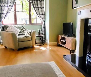 Mohill House | Rynn Haven - Enchanting Townhouse Lough Rynn