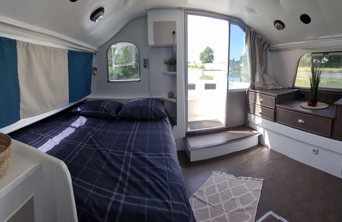 Castelnaudary Boat Rental | Séjour Atypique sur un Bateau