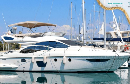 Antibes City Centre Boat Rental | Séjour sur un Yacht Élégant à Antibes