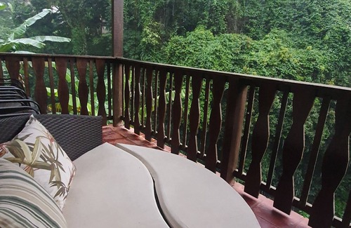 Petropolis House | Sítio com Piscina e Cachoeira em Petrópolis