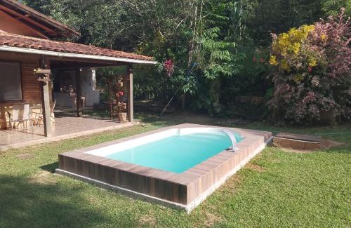 Silva Jardim House | Sítio com piscina, na estrada de Aldeia Velha e rio a frente da porteira
