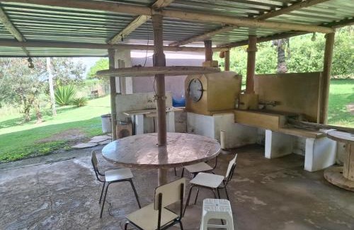 Gabiroba House | Sítio ypê amarelo