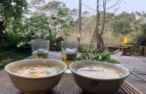 Kon Plong Hotel | Sóc House Măng Đen