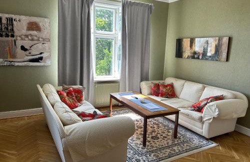 Vreta Kloster Bed & Breakfast | Södra Lund B&B