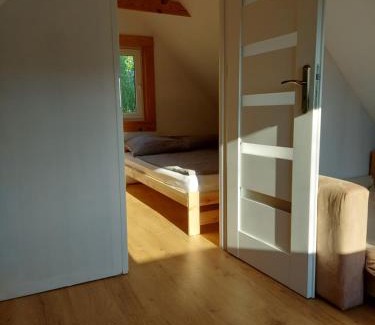 Sedziszow Malopolski House | Słoneczny domek ze stawem i wędkowaniem