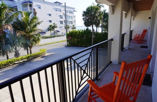 Crescent Beach Condo | SōLE 2BD 2BTH-Condo #3
