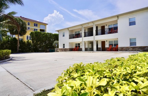 Crescent Beach Condo | SōLE 2BD 2BTH-Condo #3