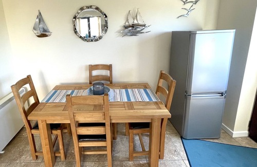 Cemaes Bay House | Sŵn y Nant Modern Coastal Cottage, Cemaes Bay, Anglesey