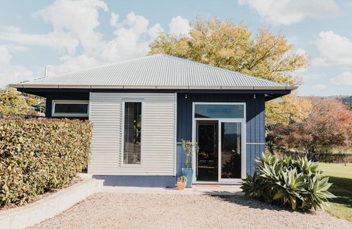 Port Lincoln Apartment | S T U D I O 22 Tranquil Views