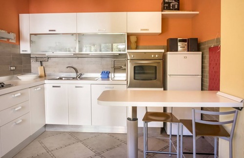 Sirolo Apartment | S034 - Sirolo, tastefully furnished four-room apartment in the center