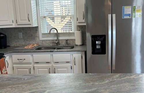 Myrtle Beach House | S12 W. Sandlapper .Ocean Lakes. RELAXING POND VIEW, 10 steps from FISHING.