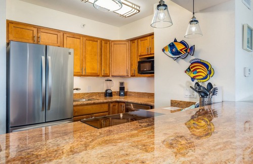 Kahana Resort | S125 SEPT/OCT-12th floor PENTHOUSE OCEANFRONT near Kaanapali Beach AC