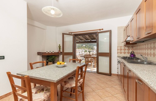 Santa Maria Navarrese Apartment | Sa Montera - Apartment with terrace