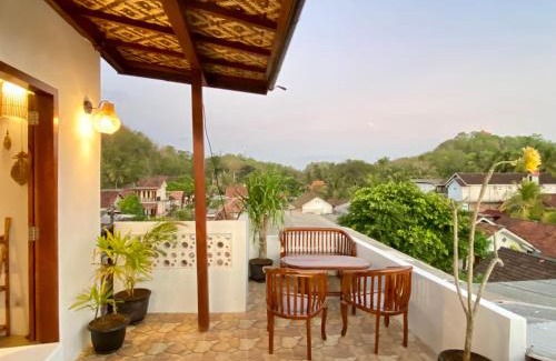 Watukarung Apartment | Sackstone rooftop villa