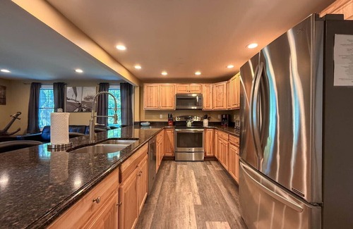 North Conway House | Saco River House | 10 Private Acres on The River