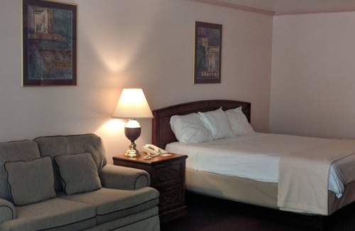 Pahrump Hotel | Saddle West Hotel and Casino and RV Park