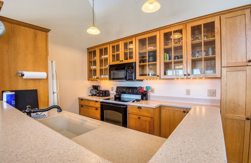 Rangeley Condo | Saddleback - Rock Pond Condo 83 - ski in , ski out location