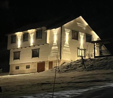 Yablunytsya House | Saduba Pushkarivchyk
