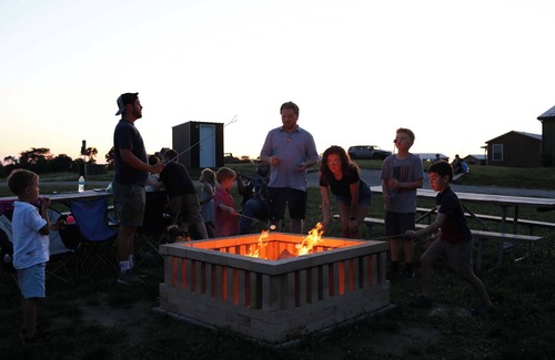 Williamstown RV Rental | Safari Tent G at Eden Reserve - Near Ark